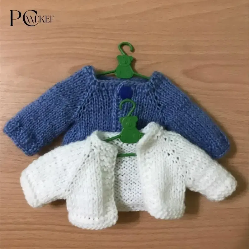 Color: WHITE - 10/20 PCS / Lot Lovely Green Hangers Mini Cute Wardrobe Dress Coat Clothes Plastic Accessories For Babi Doll Dollhouse Gift Toy