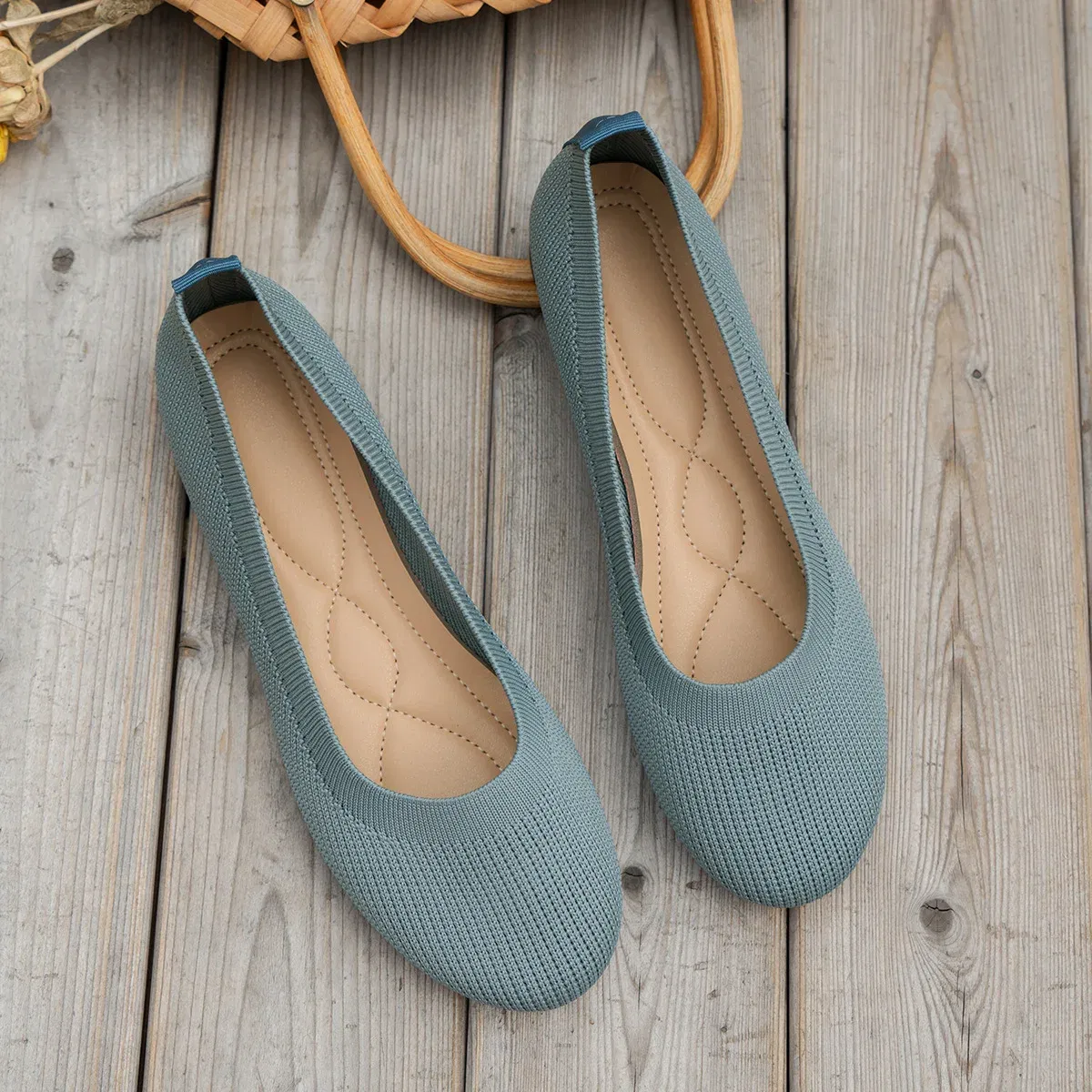 Color: Blue, Shoe Size: 37 - Elastic Knitting Flats Slip on Shoes for Women 2024 Summer Breathable Soft Loafers Woman Lightweight Casual Shoes Mom Moccasins
