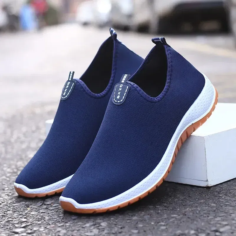 Color: Blue, Shoe Size: 42 - 2022 Leisure Sports Cloth Shoes Men's Mesh Breathable Soft Sole Running Shoes