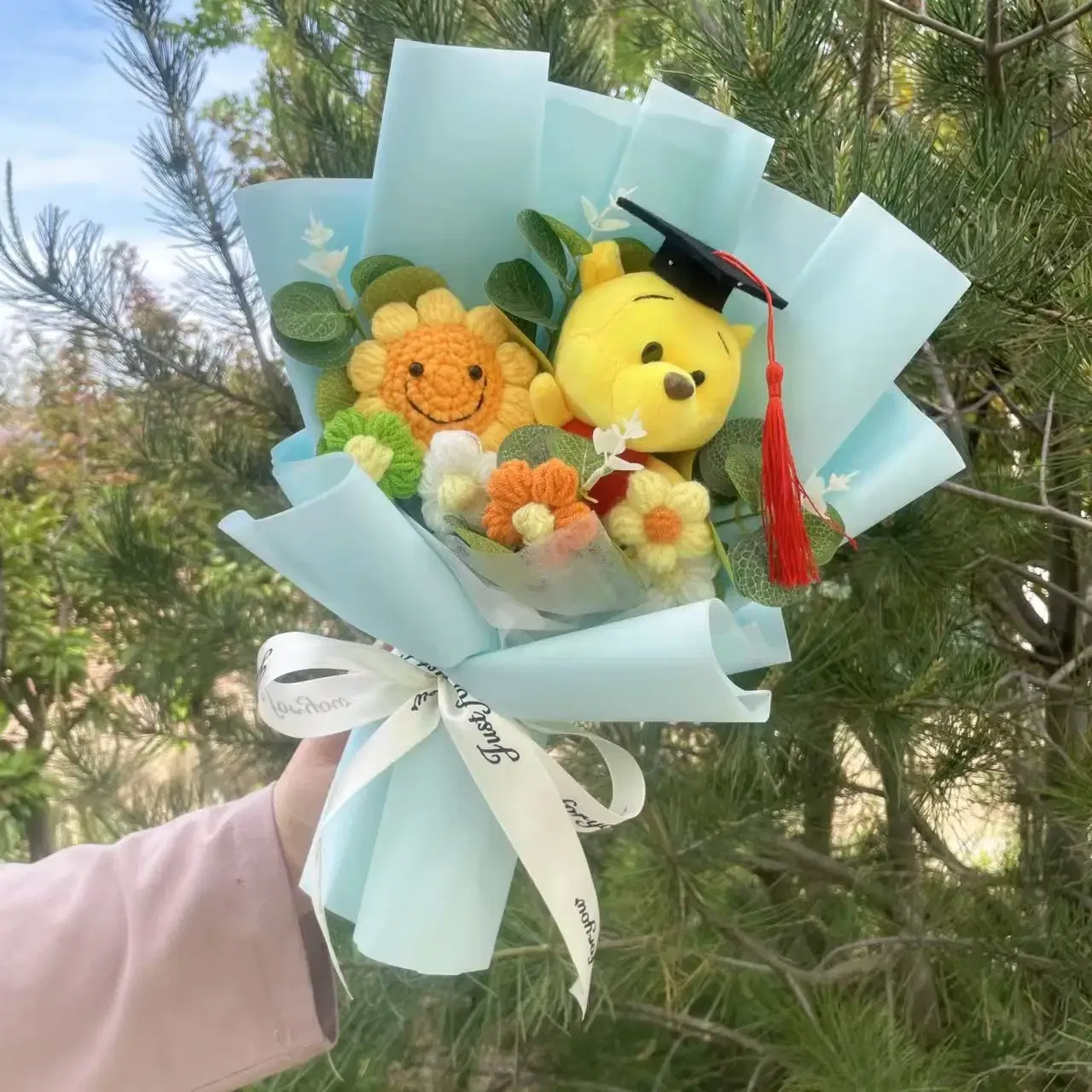 Color: ROYAL BLUE - Cartoon Winnie the Pooh Plush Doll Toy Handmade Flower Bouquet Wedding Valentine's Day Christmas Graduation Gifts