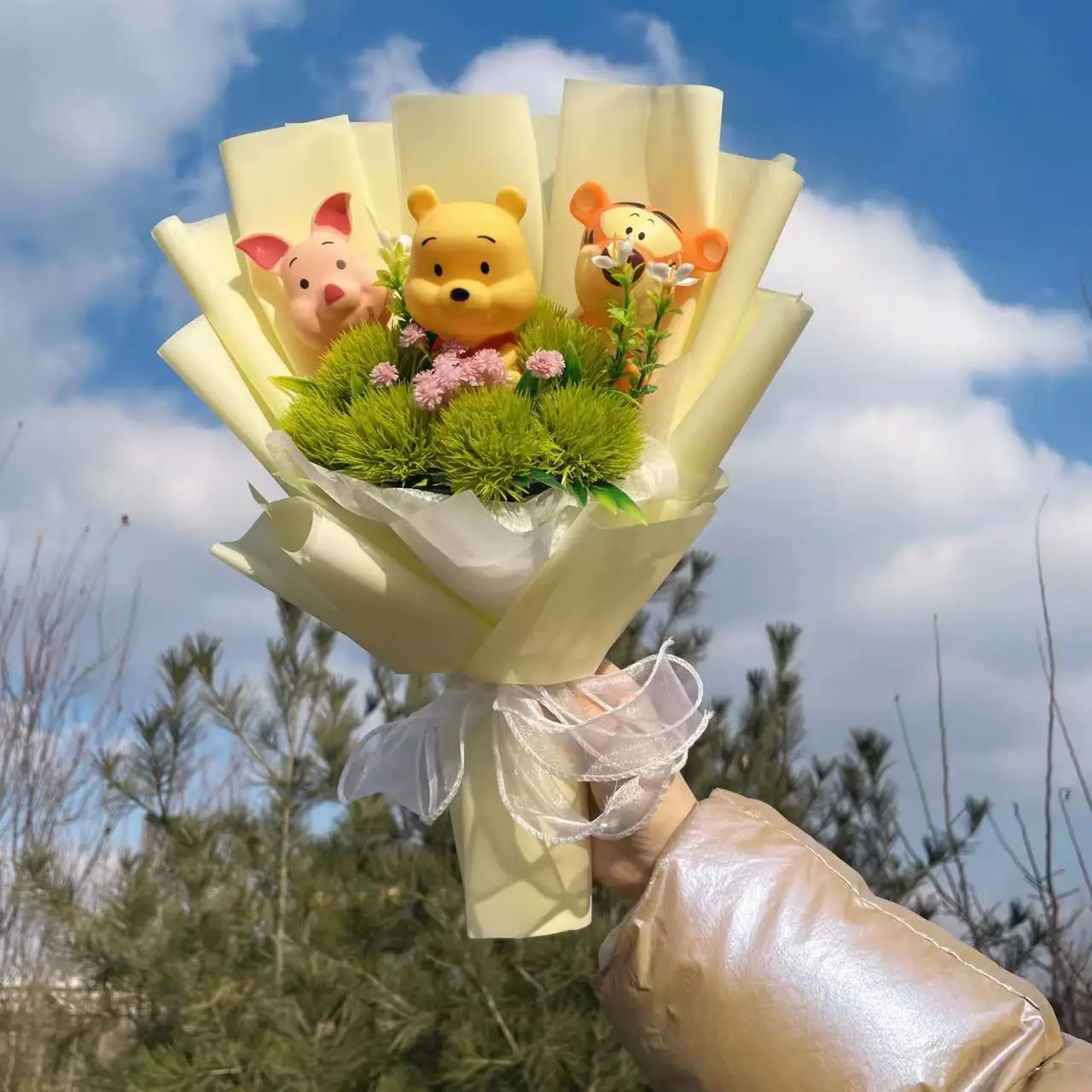 Color: ROYAL BLUE - Cartoon Winnie the Pooh Plush Doll Toy Handmade Flower Bouquet Wedding Valentine's Day Christmas Graduation Gifts