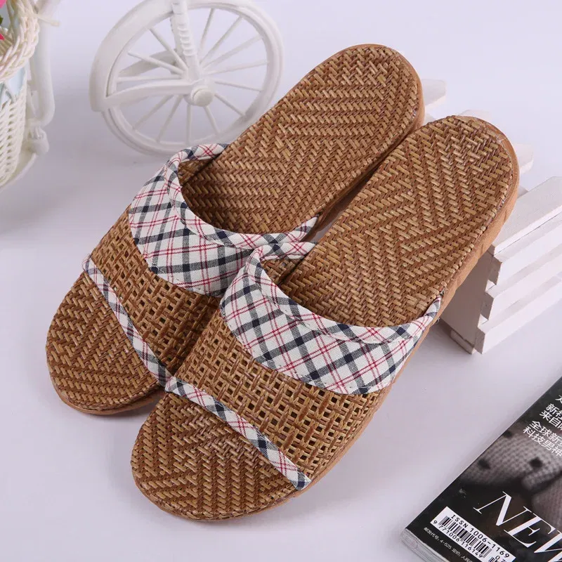 Color: Chocolate, Shoe Size: 39 - Mntrerm Summer Natural Bamboo Rattan Cane Grass Weaving Slippers Shoes Vine Grass Men Casual Slippers Non-slip Couples Slippers