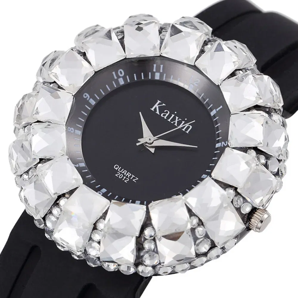 Color: WHITE - Luxury Brand Big Dial Full Diamond Watches Fashion Girls Fashion Ladies Quartz Watches Ladies Watches Holiday Gifts Montre Femme