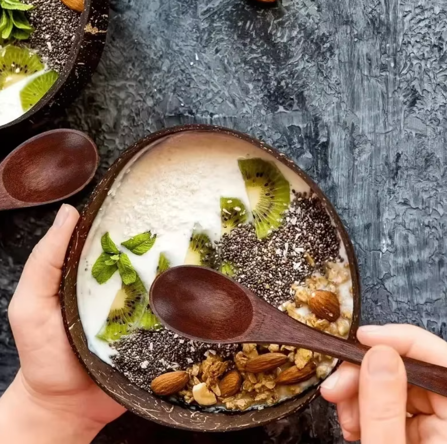 Natural Coconut Bowls And Wooden Spoon Sets