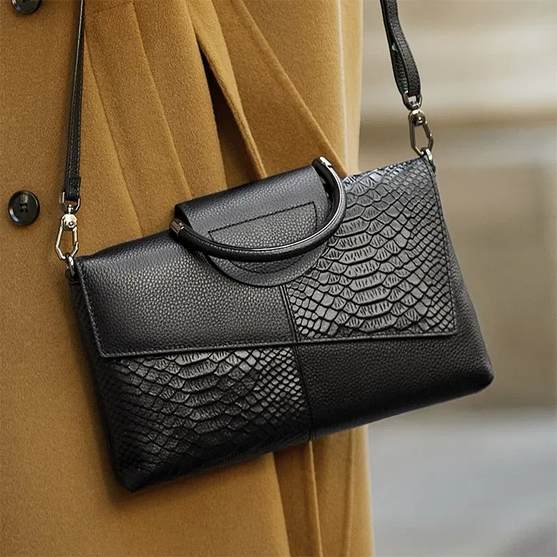 Color: black - PU Synthetic Leather Women's Shoulder Crossbody Bag Fashion Casual Dinner Wedding Alligator Pattern Flap Handbag and Purse