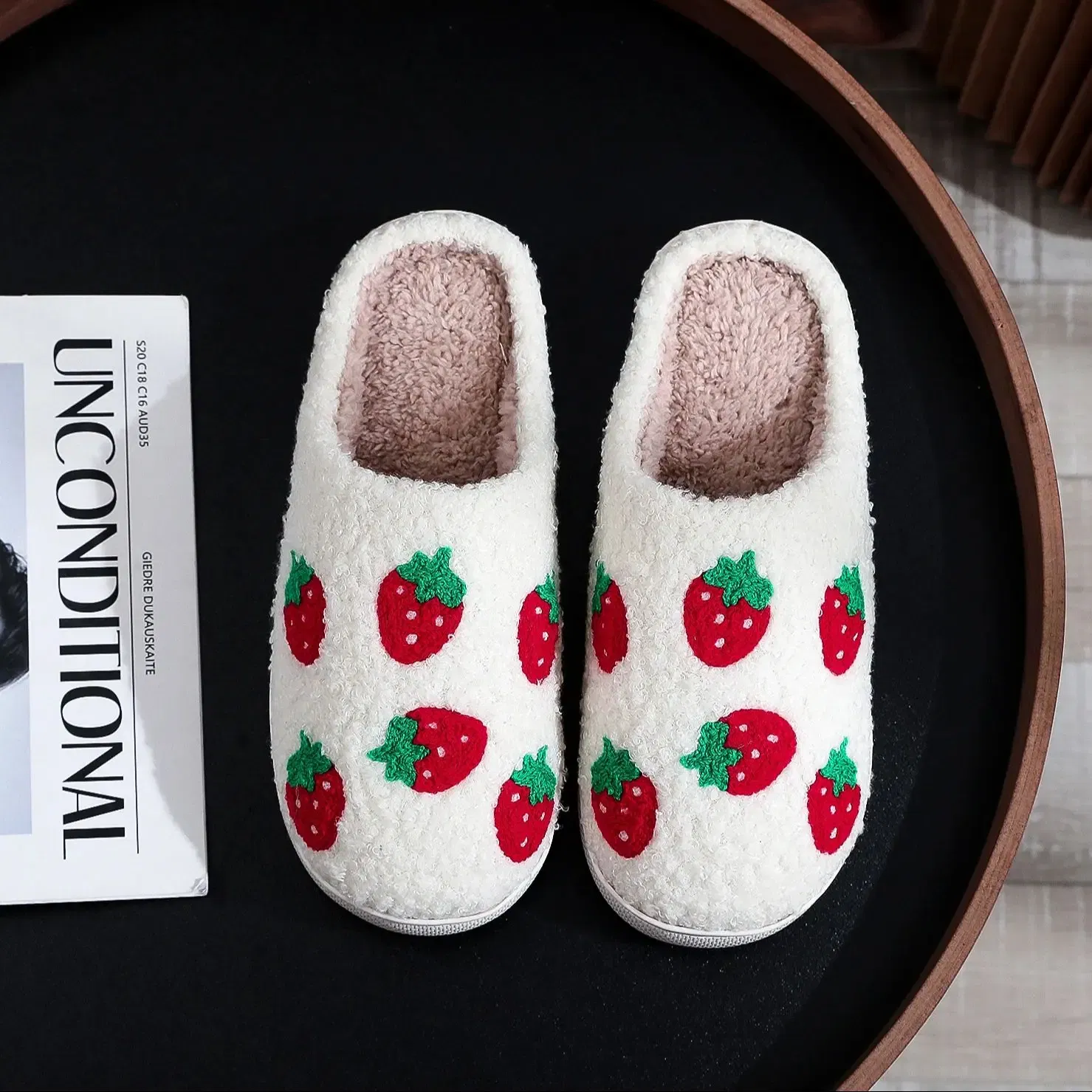 Color: WHITE, Shoe Size: 42 - Winter home furnishings small fresh seven strawberry cotton slippers non-slip thick bottom wear-resistant cotton slippers