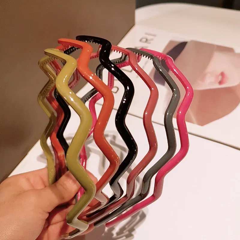 Color: black - New Fashion Solid color resin Simple frosted anti-slip wave shape Toothed Wild Hairbands Women Girls Hair Accessories Headdress