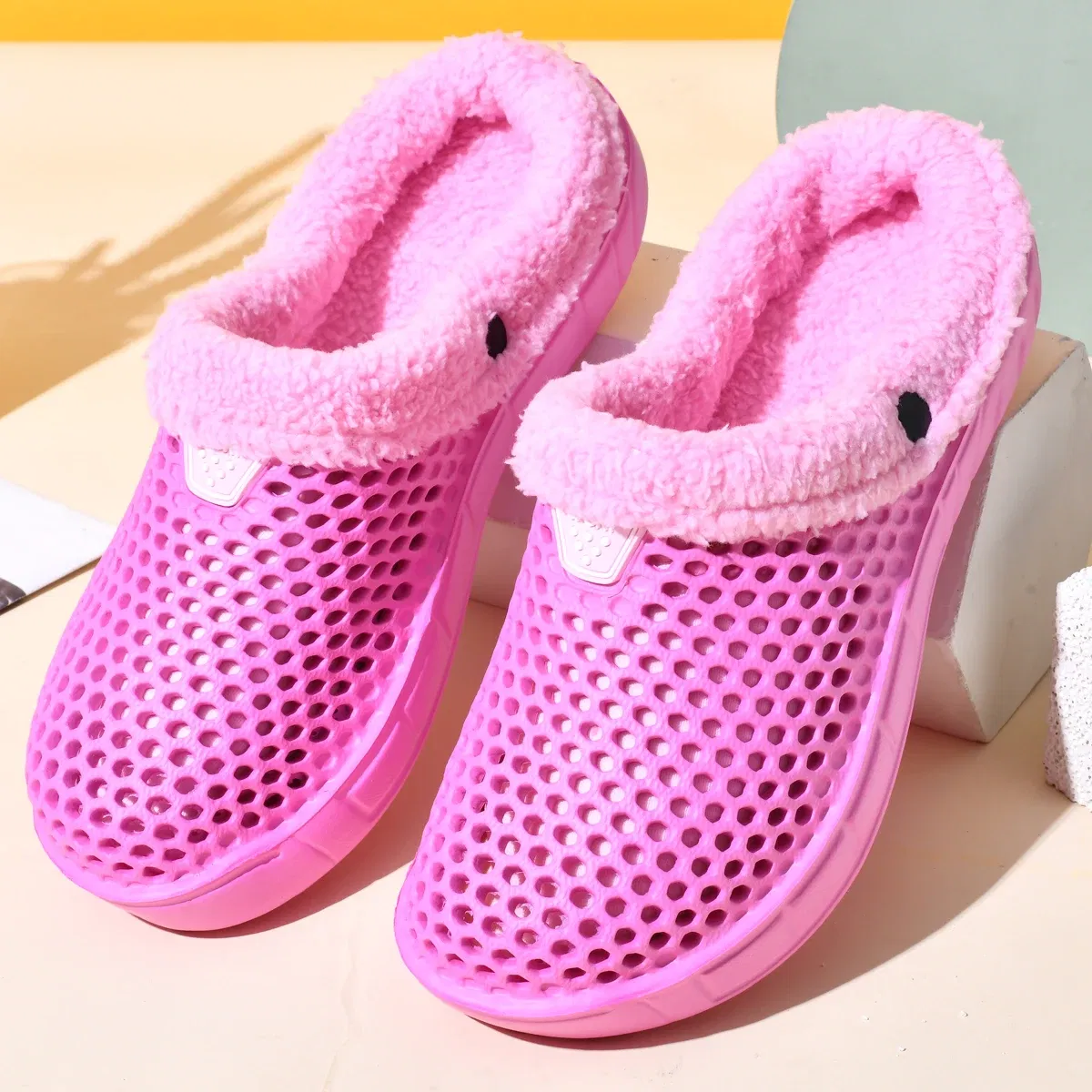 Color: WHITE, Shoe Size: 46 - Couple Style Men's and Women's Cotton Slippers Winter Warm Plus Velvet Thickened Clogs Mule Shoes