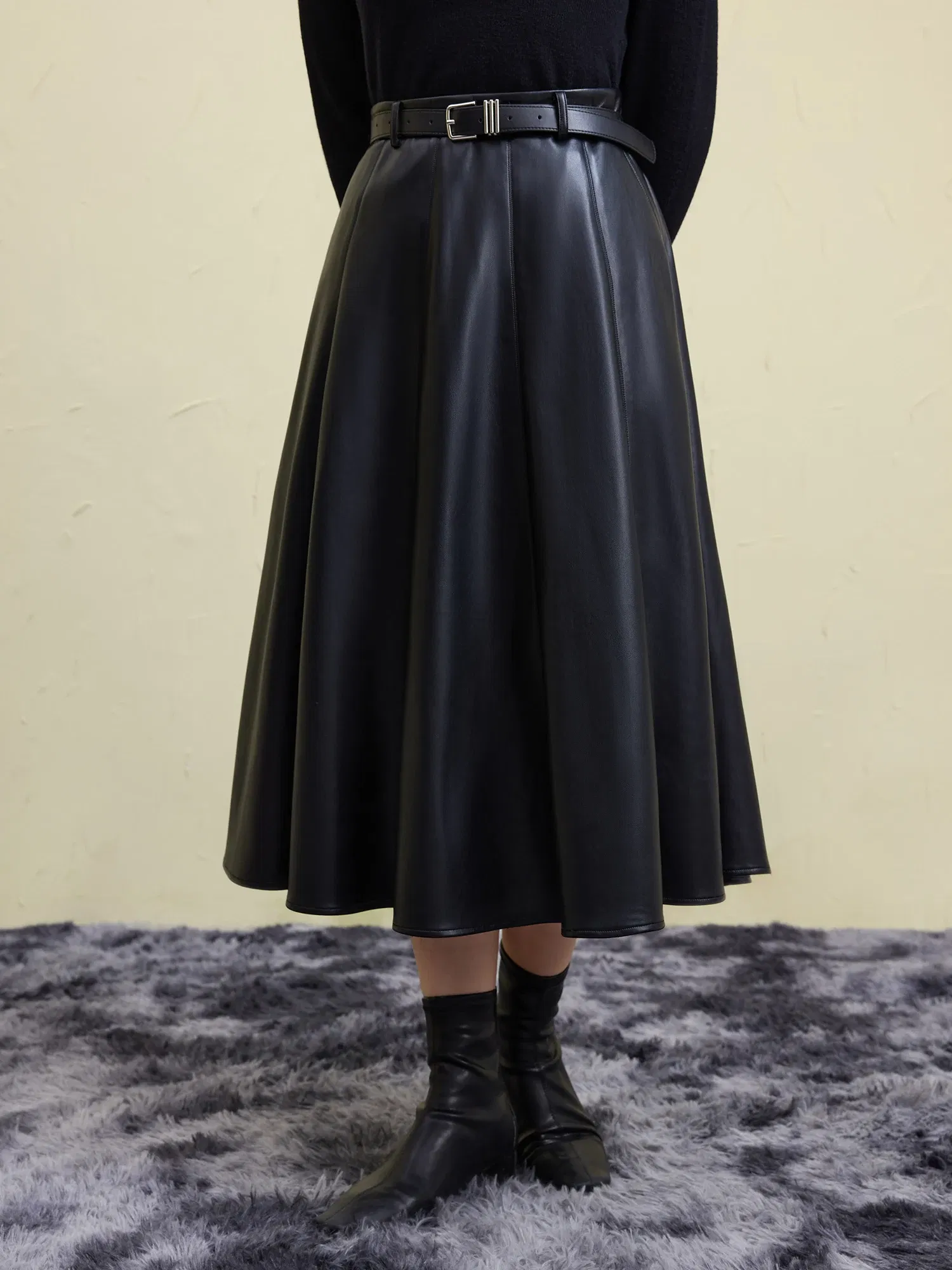 Color: black, Size: XXL - DUSHU Office Lady Plus Size Women's Simple Versatile Leather Half Skirt 2024 Winter New Fashionable A-line Skirt 24DS84495