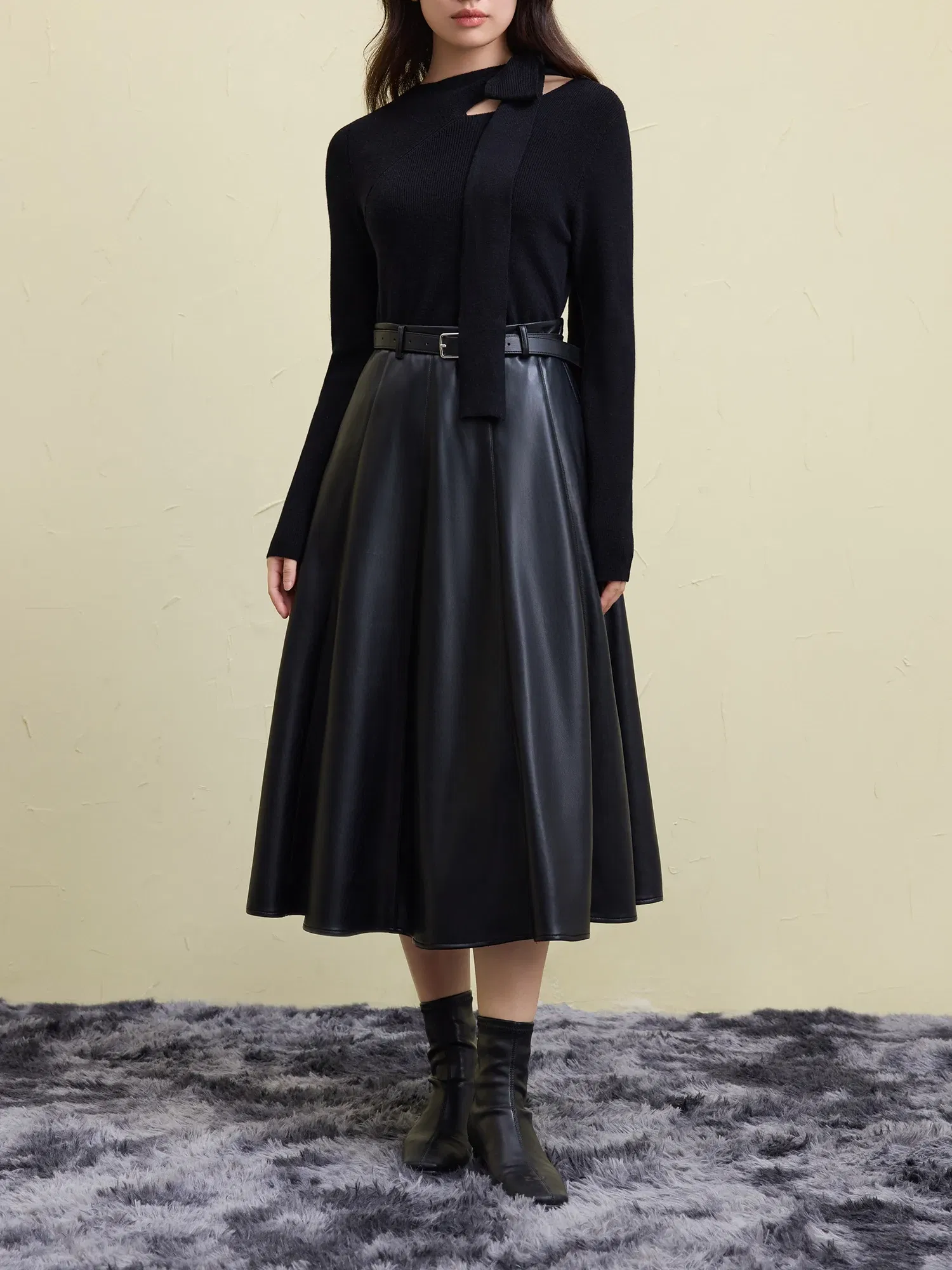 Color: black, Size: XXL - DUSHU Office Lady Plus Size Women's Simple Versatile Leather Half Skirt 2024 Winter New Fashionable A-line Skirt 24DS84495