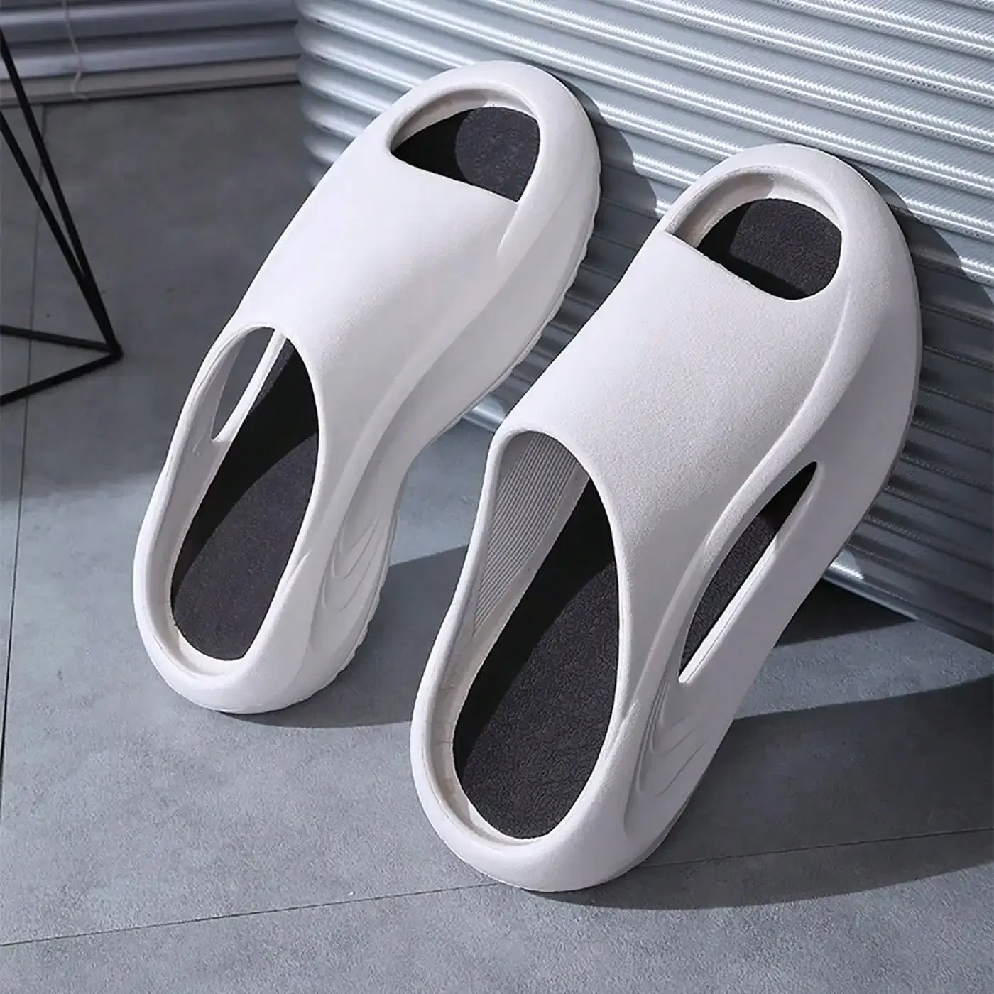 Color: WHITE, Shoe Size: 42 - Summer Slippers for Men and Women Thick Bottom Eva Step on the Poop Feeling Outside Wear Non-slip Casual Bathroom Slippers