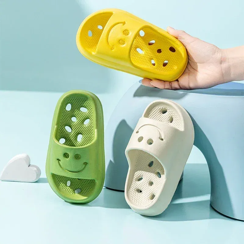 Color: Khaki, Shoe Size: 4 - Children Slippers Boys EVA Smiling Face Bathroom Slippers Summer 2-14 Years Old Girl Anti Slip Hollow Leaking Junior Footwear