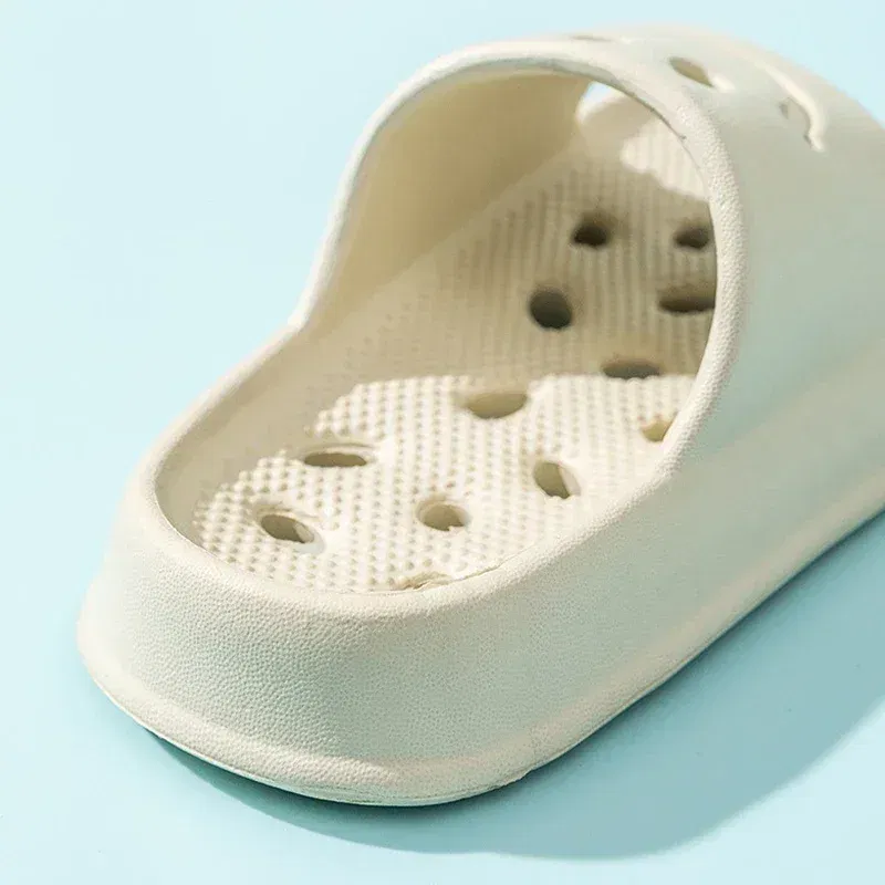 Color: Khaki, Shoe Size: 4 - Children Slippers Boys EVA Smiling Face Bathroom Slippers Summer 2-14 Years Old Girl Anti Slip Hollow Leaking Junior Footwear
