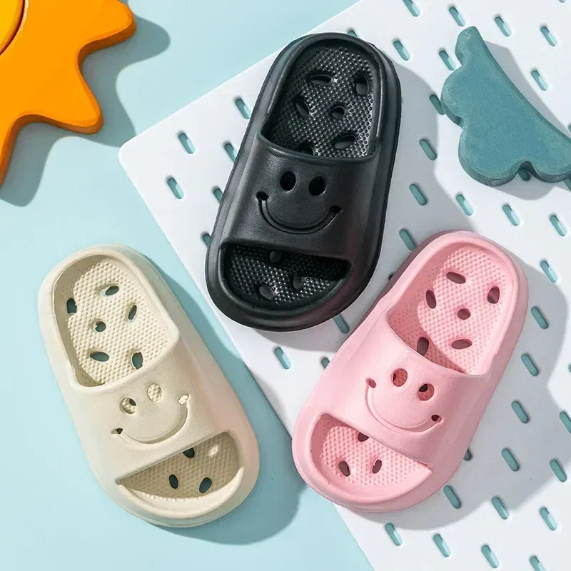 Color: Khaki, Shoe Size: 4 - Children Slippers Boys EVA Smiling Face Bathroom Slippers Summer 2-14 Years Old Girl Anti Slip Hollow Leaking Junior Footwear