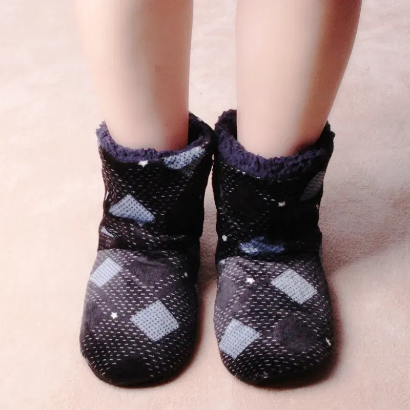 Color: GRAY, Shoe Size: 41 - Mntrern Casual Men Shoes Home Slippers Lattice Soft Plush Male House Slippers Warm Winter New Cotton Slippers Shoes Men Big Size