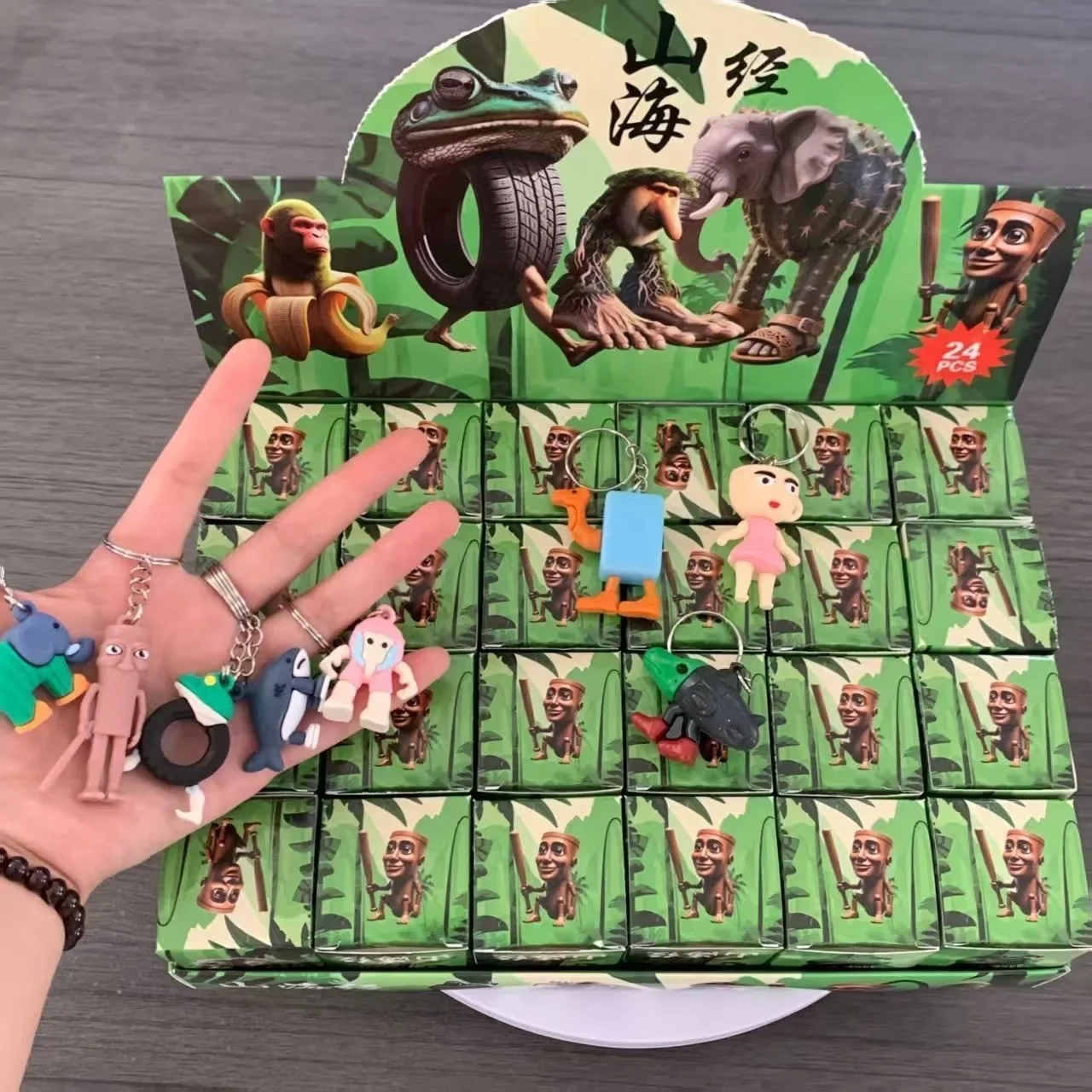 Color: GRAY - 24PCS Italian Brainrot Blind Box Toy Tungtungtung Sahur Tralarero Tralala Bombardinocrocodilo Figures Key Chain Birthday Gift