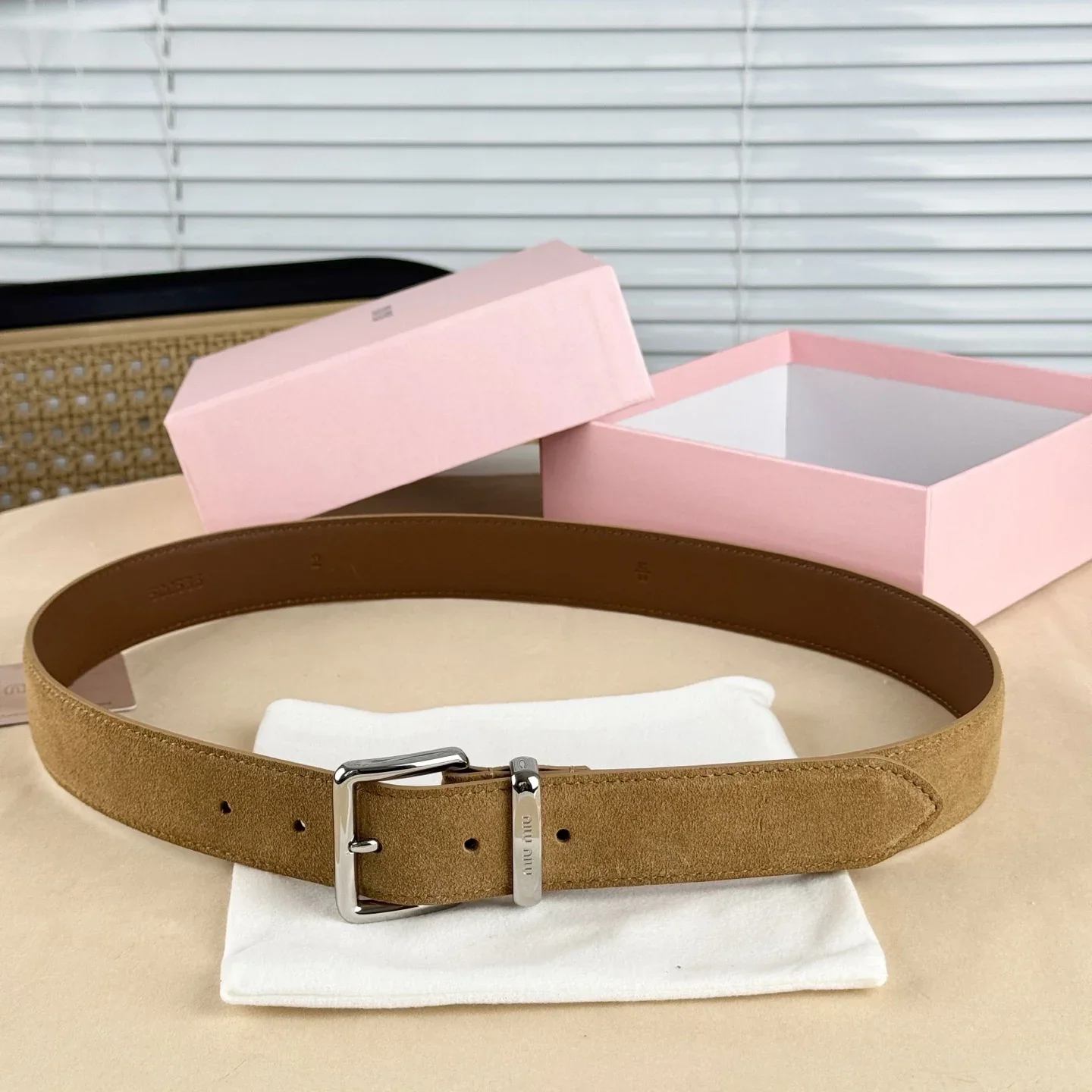 Color: Yellow, Belt Length: 95cm - High-end Gift Simple and Elegant Suede Handmade Belt Metal Buckle Fashion Belt MIU Series Trendy Women's Belt Suede Belt Luxury