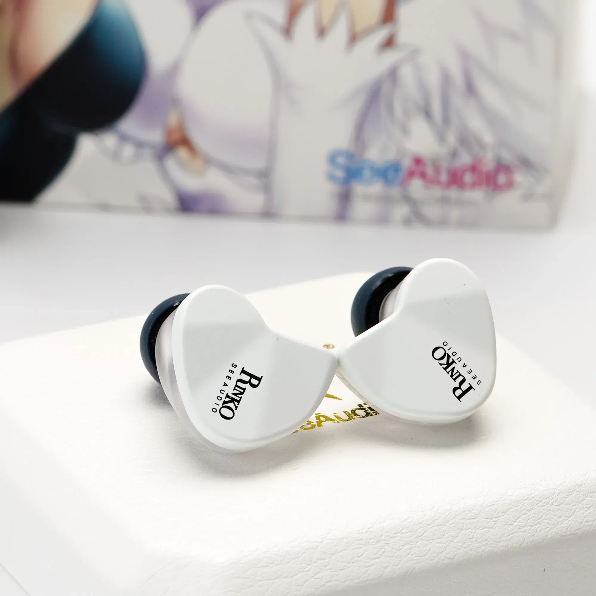 Color: Red - SeeAudio x Z Review White Rinko Hybrid Earphone 1DD+1Planar In-ear Monitors HiFi Wired Headphone J-POP Music Earbuds 2Pin 0.78