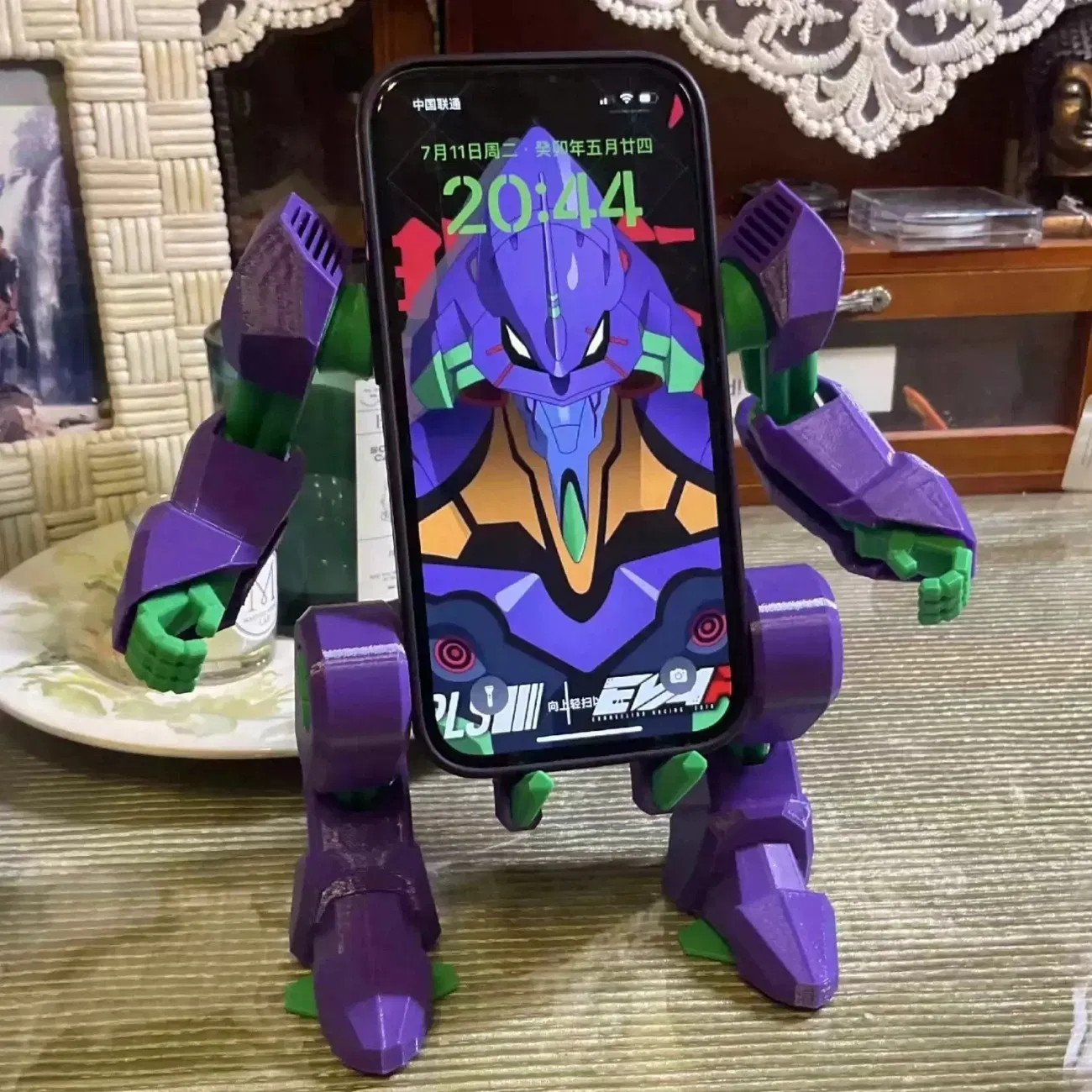 Color: Green - Mechanical Exoskeleton Style Phone Stand Mecha Gundam Mobile Holder Desktop Decoration 3D Printing Assembly Model Customization