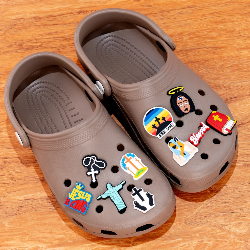 Color: Gold - 1pcs New Shoe Charm Religion PVC Clog Charms Crucifix Blessed Virgin Mary Clog Pin Clips Jeans Garden Sandal Shoe Decoration