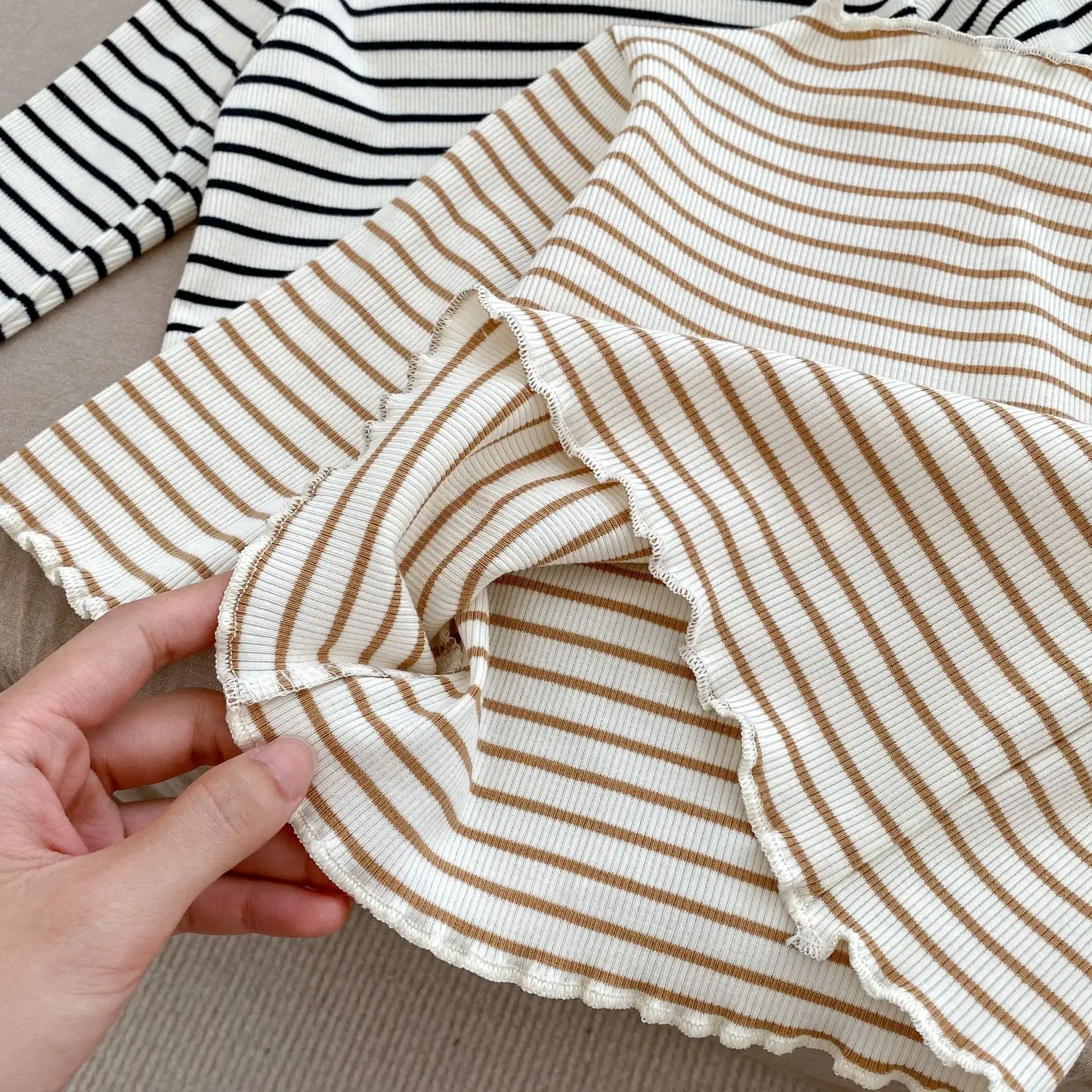 Color: Brown, Kid Size: 3T - New Baby Long Sleeve T Shirt Girls Cotton Casual Tees Infant Ruffled Versatile Shirts Kids Floral Striped Bottoming Tops