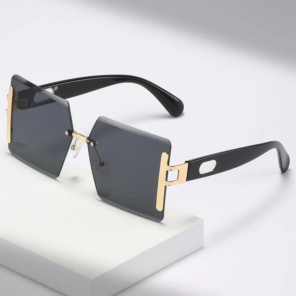 Frame Color: Gold, Lenses Color: Green - 1pair Square Sunglasses For Men And Women Rimless Cut Edge Retro Glasses Y2K Luxury Holiday Accessories Fashionable Sunscreen