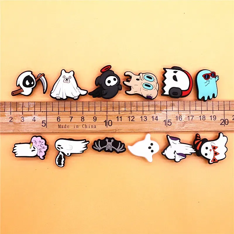 Color: Green, Ships From: CHINA - 1pcs Funny Cute Ghosts Shoes Charms Jeans Magic Shoe Badges Buckle Lovely Death Shoe Upper Clip Decorations Kids Gifts Wholesale