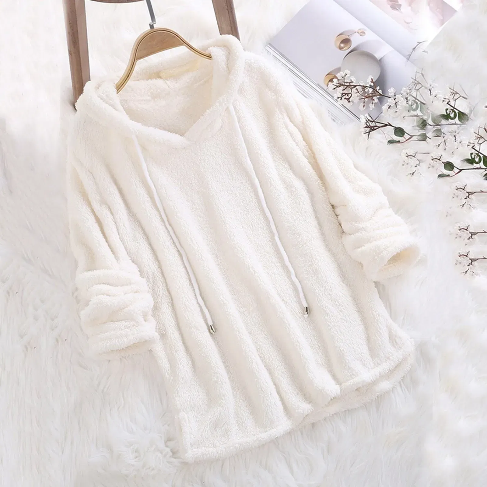 Color: WHITE, Size: XL, Ships From: CN - Women's Winter Casual Solid Color Plush Hooded Long Sleeve Pullover Thick Warm Fluffy Sweatshirts Blouse Oversized Loose Tops