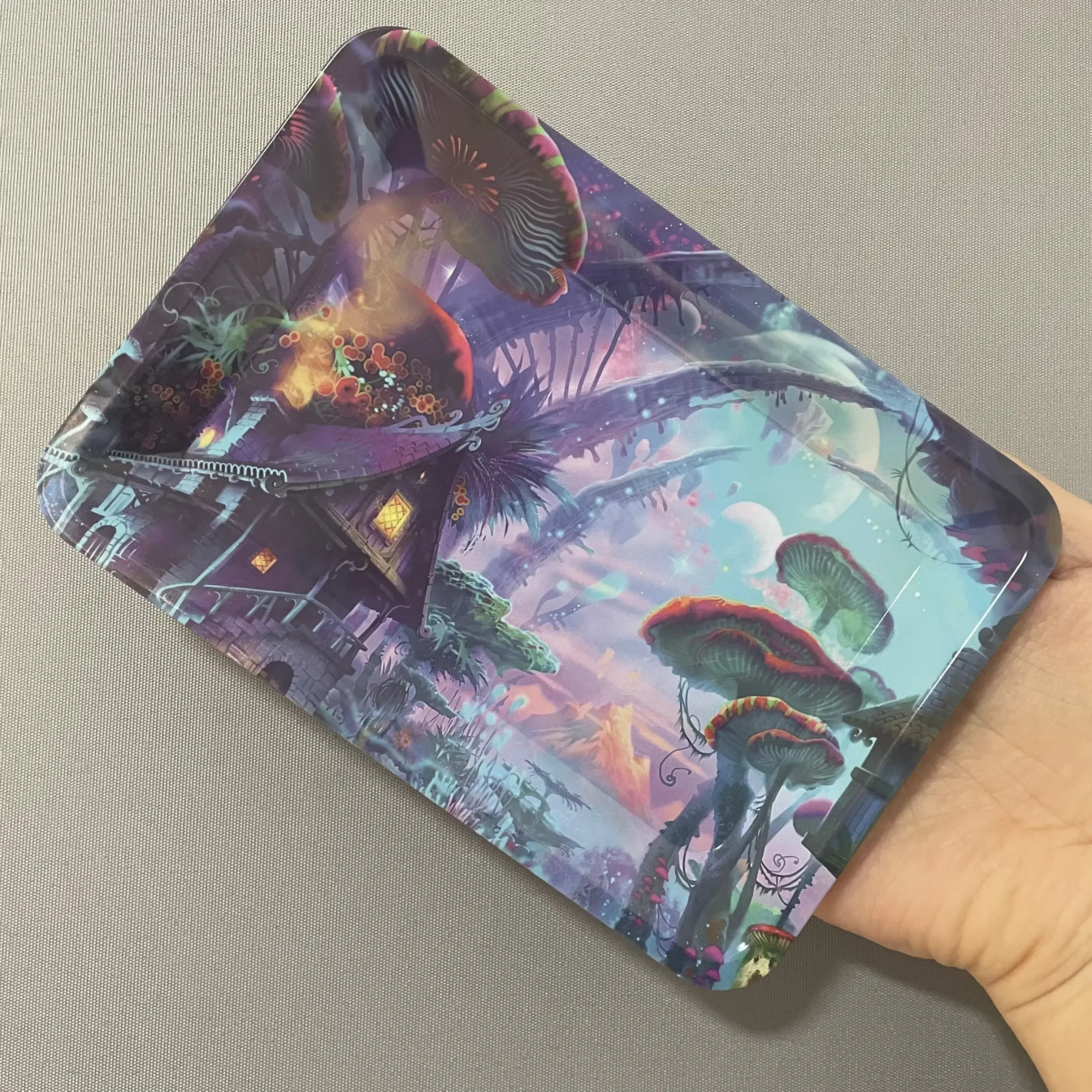 Color: green - RAW Classic Rolling Tray Multi Designs Available