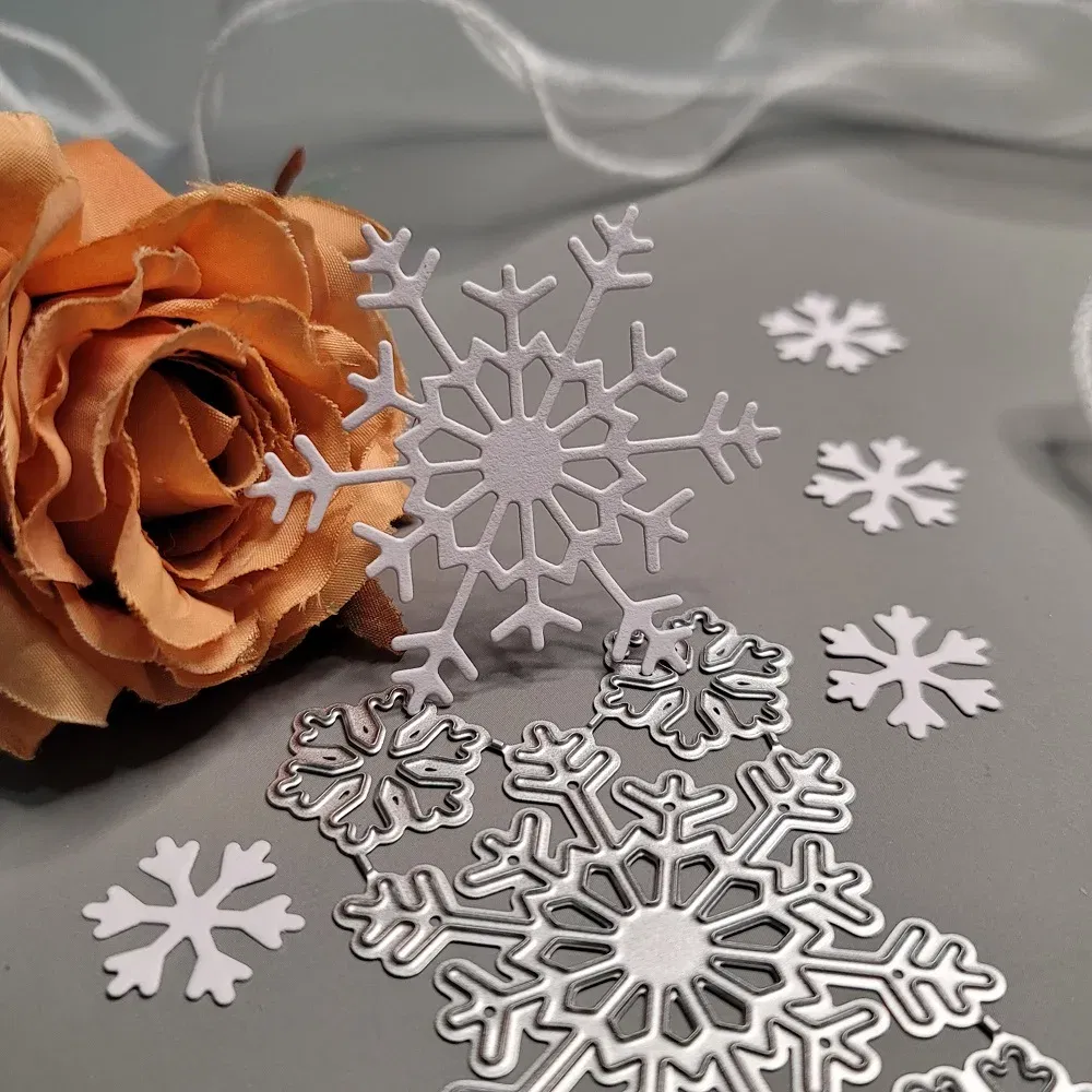 Snowflakes Metal Cutting Dies Scrapbook Embossing Snowflake Die Cuts Album DIY Craft Cutting Die Snowflakes Dies