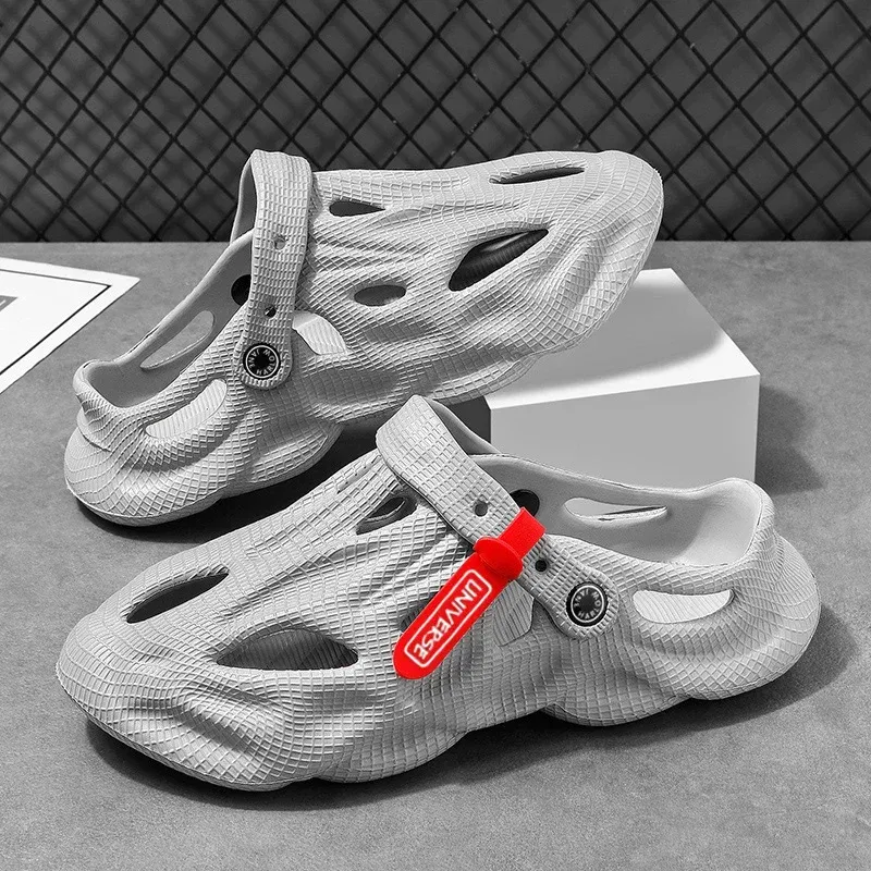 Color: WHITE, Shoe Size: 43 - Summer Men's Clogs Sandals Lightweight Breathable Anti-slip Beach Slippers Men Outdoor Slippers Clogs Anti-slip Beach Slippers