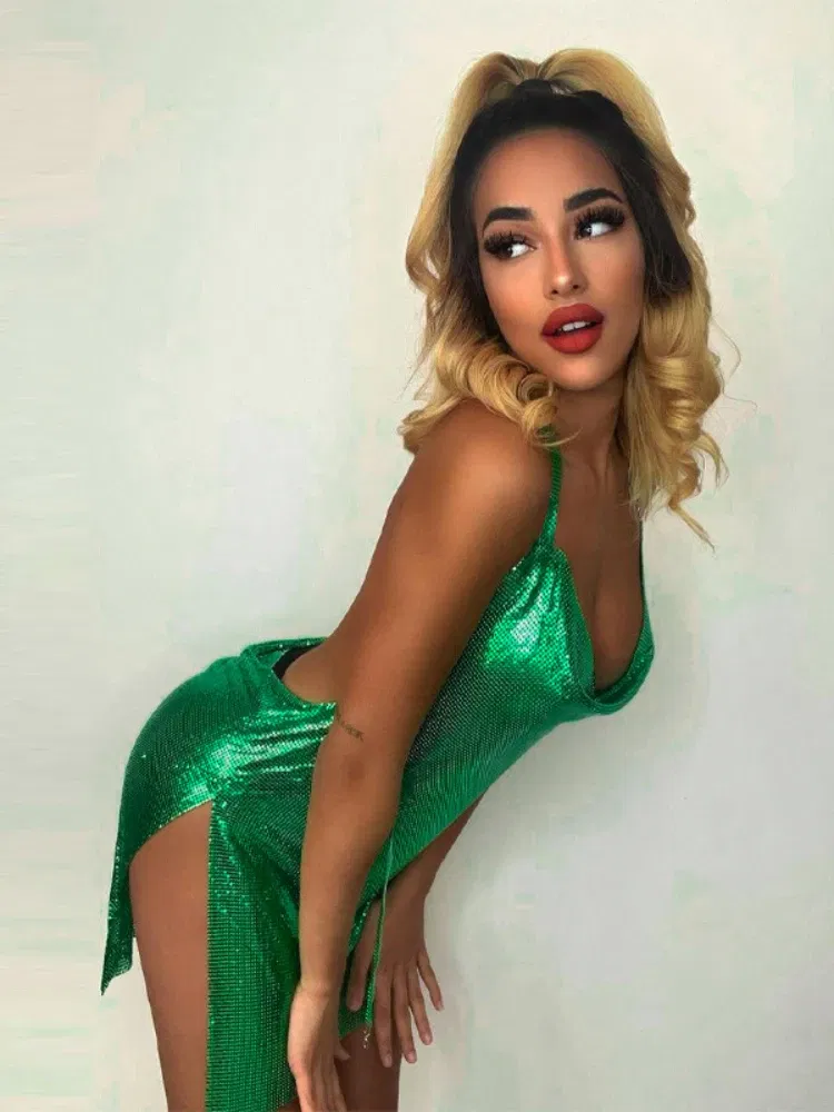 Color: Silver, Size: M - Sexy and Fashionable Women's Elegant Short Dress with Hanging Neck Backless Bottom Chest Sequin Party Girl Dance Dress