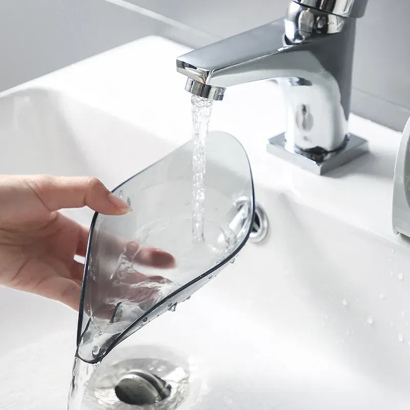 Color: light yellow - Bathroom Soap Holder Leaf Shape Dish Soap Kitchen Sponge Soap Box Storage Non-slip Drain Soap Case Container Bathroom accessorie