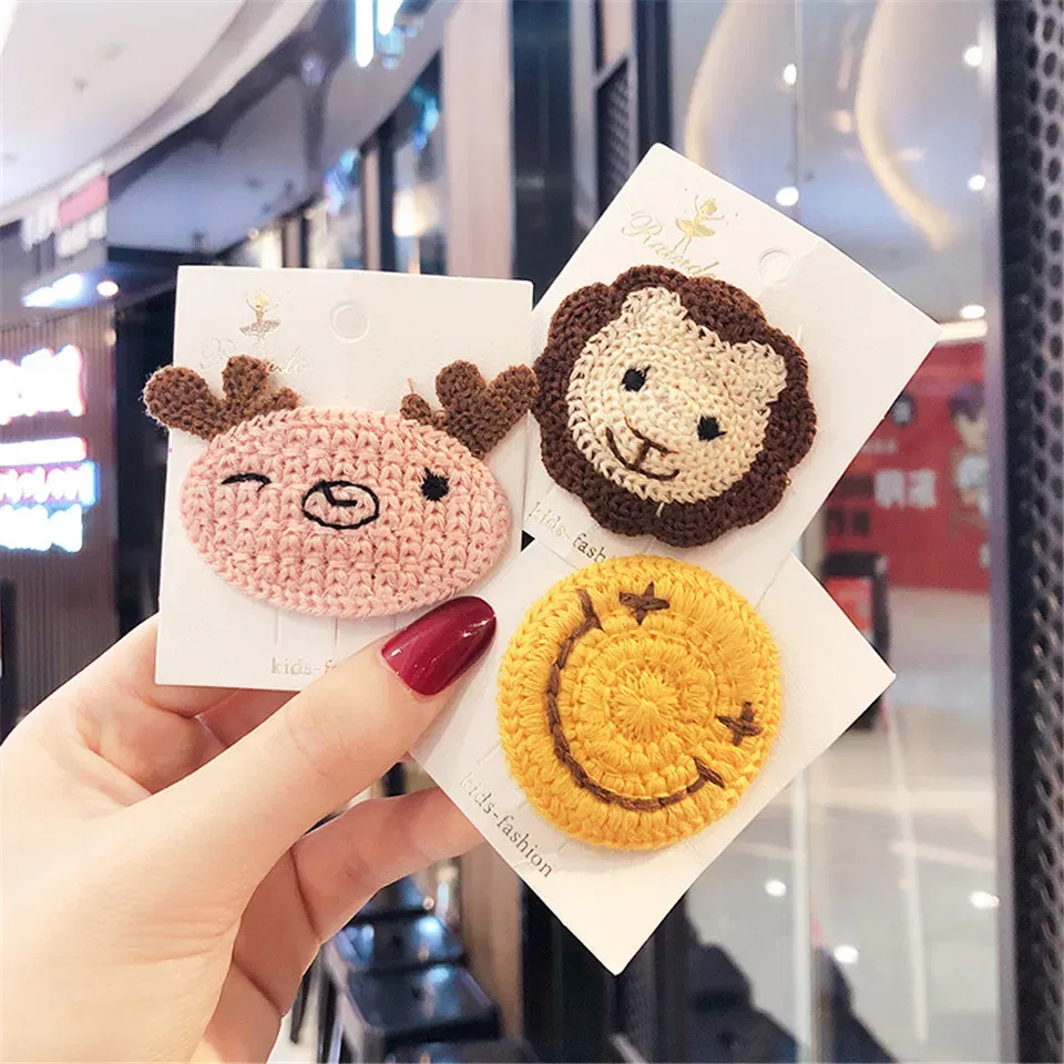 Color: Red - Cartoon Handmade Woolen Animal Hairpin Hair Accessories For Girls Hair Clips Children Glitter Felt Fabric Hairclip Cat Barrettes