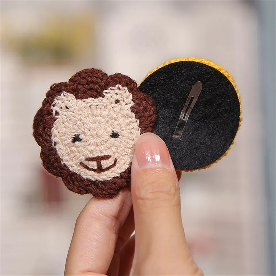 Color: Red - Cartoon Handmade Woolen Animal Hairpin Hair Accessories For Girls Hair Clips Children Glitter Felt Fabric Hairclip Cat Barrettes