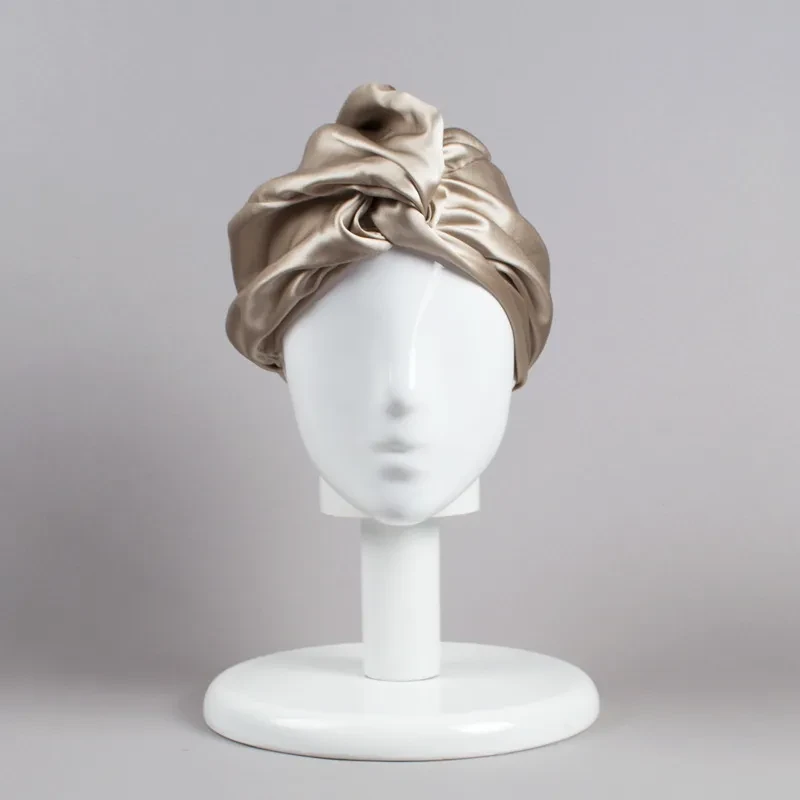 Curly Hair Pregnant Women Confinement