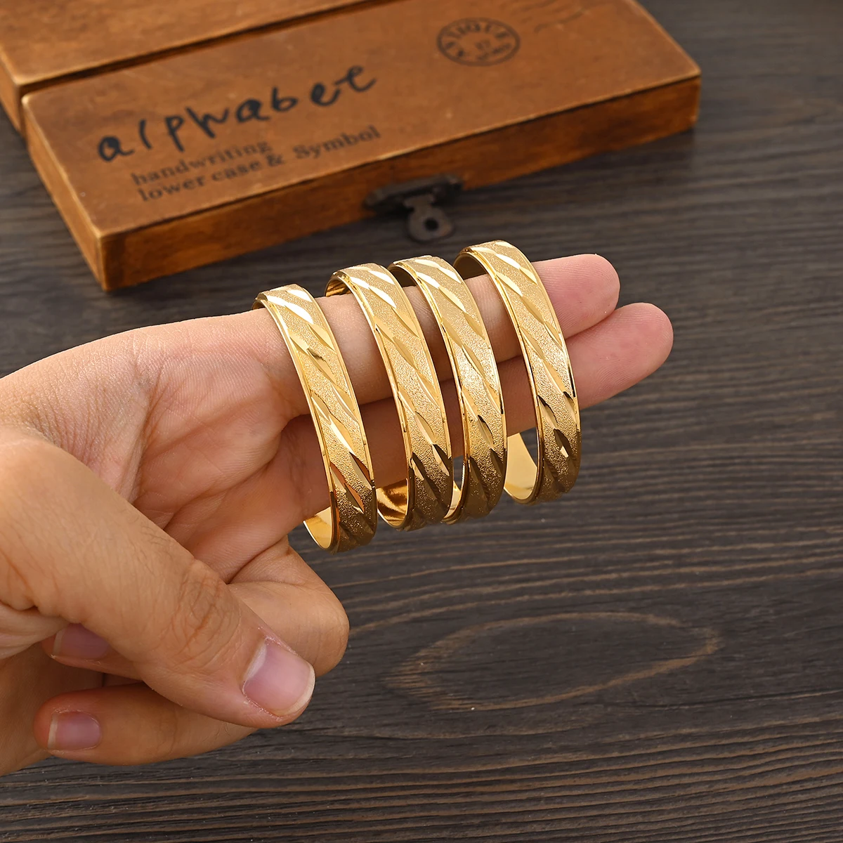 Metal Color: Silver Plated, Ships From: CHINA - 4PCS 24K Gold Plated 45MM Cute Kid Size Bangle High Quality Dubai Ethiopian Bracelet Africa Party Gifts