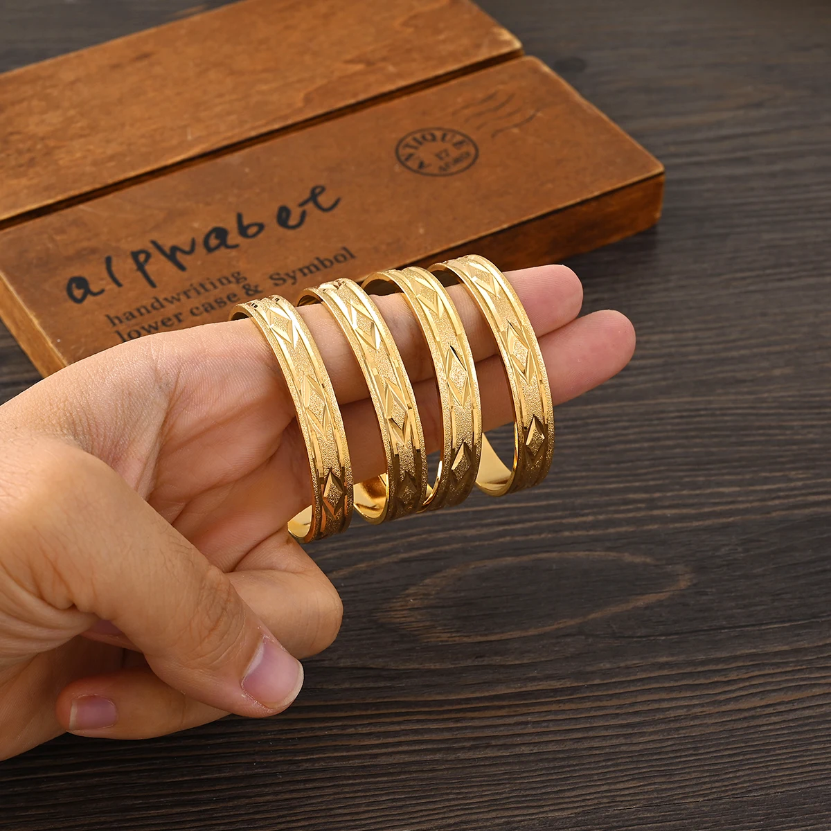 Metal Color: Silver Plated, Ships From: CHINA - 4PCS 24K Gold Plated 45MM Cute Kid Size Bangle High Quality Dubai Ethiopian Bracelet Africa Party Gifts