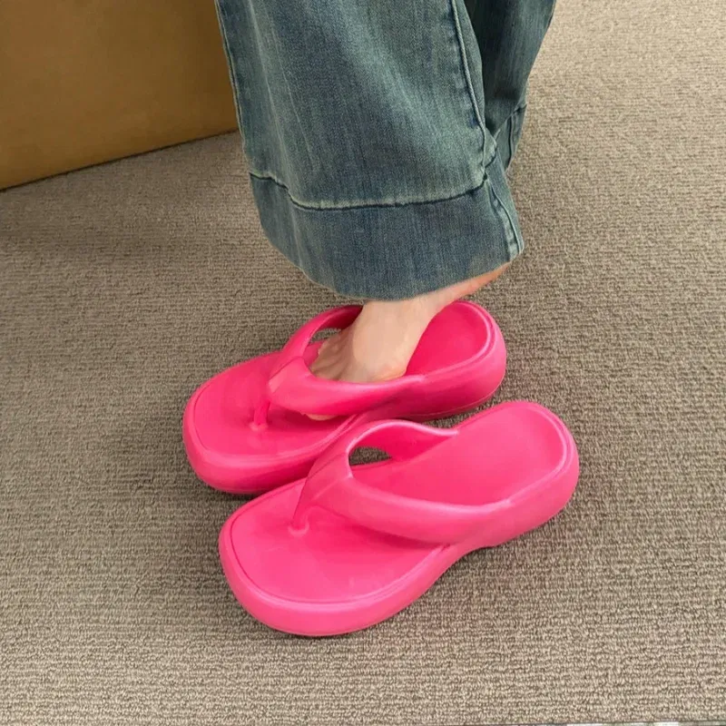 Color: Rosy Red, Shoe Size: 37-38 - Casual Round Square Toe Women Flip-flops Innovative Desgin Soft-soled Outdoor Slippers Non-slip Lightweight Women's Sandals
