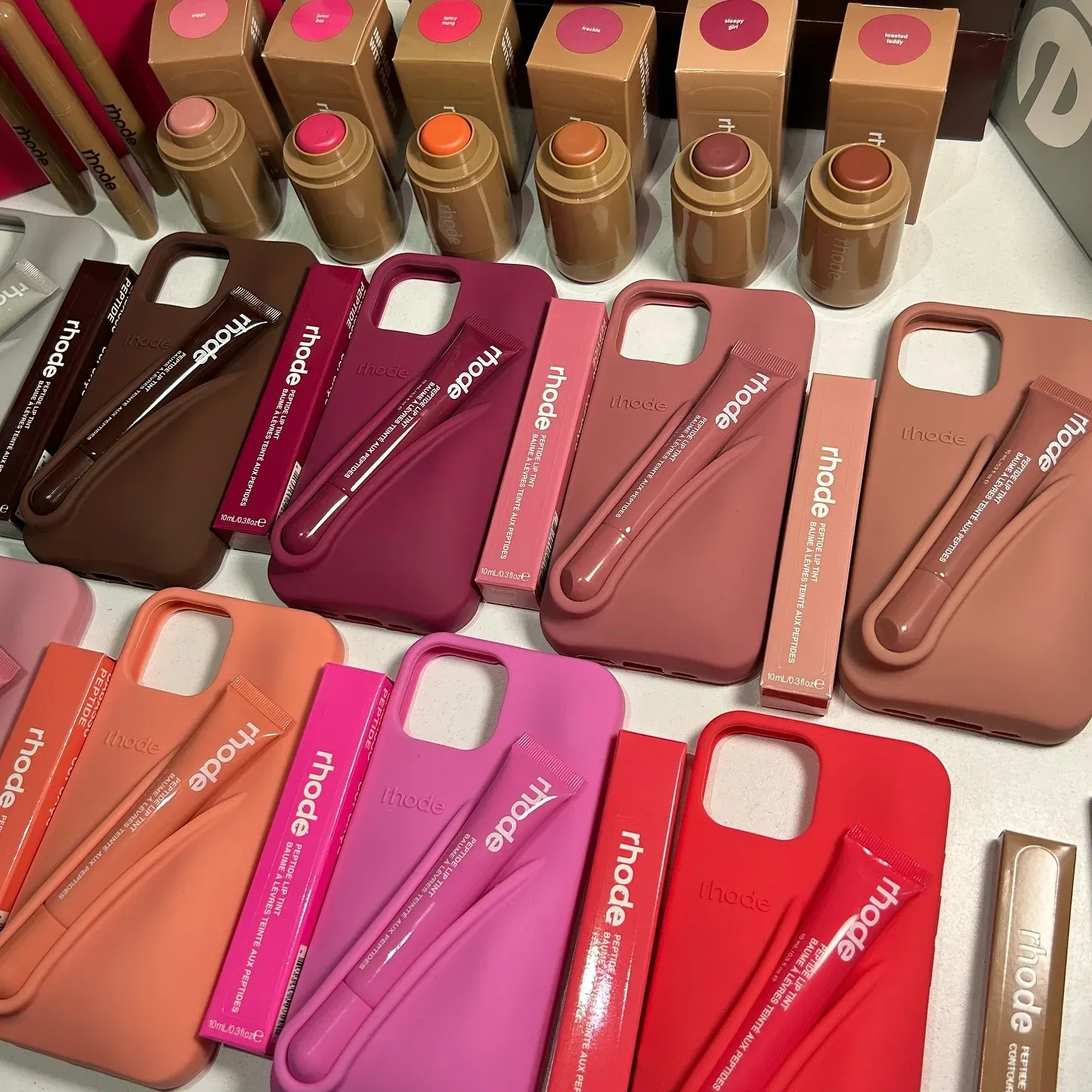Material: Wood, Color: GRAY, Bundle: Bundle1 - With Lipstick Phone Case for iPhone 17 13 14 15 16 17 Pro Max Plus 12 17 Air Silicone Lip Gloss Holder Hot INS Soft Cover Funda