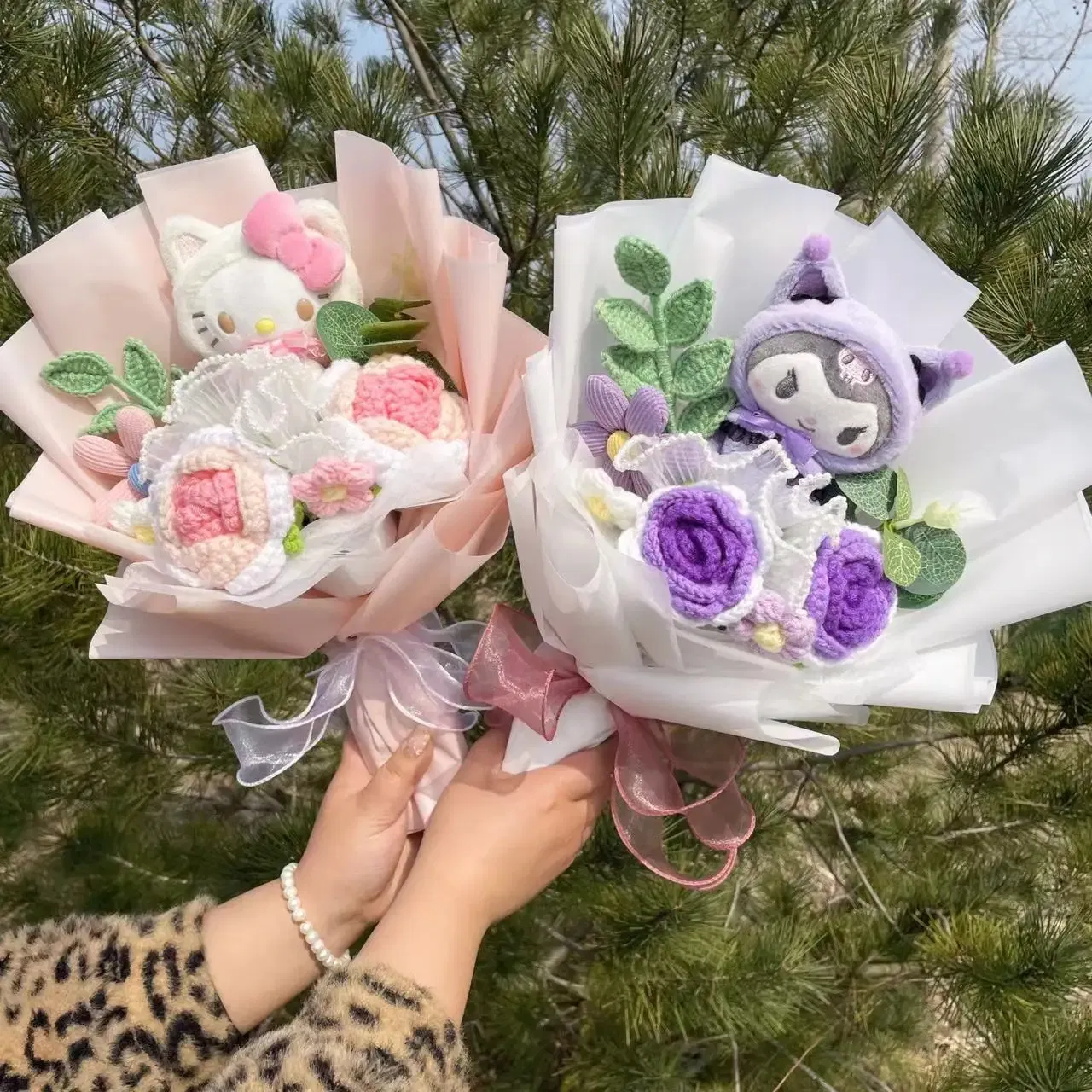 Color: Burgundy - Kawaii Hello Kitty Cat Dolls With Artificial Flowers Creative Bouquet Christmas Valentine Birthday Graduation Gifts