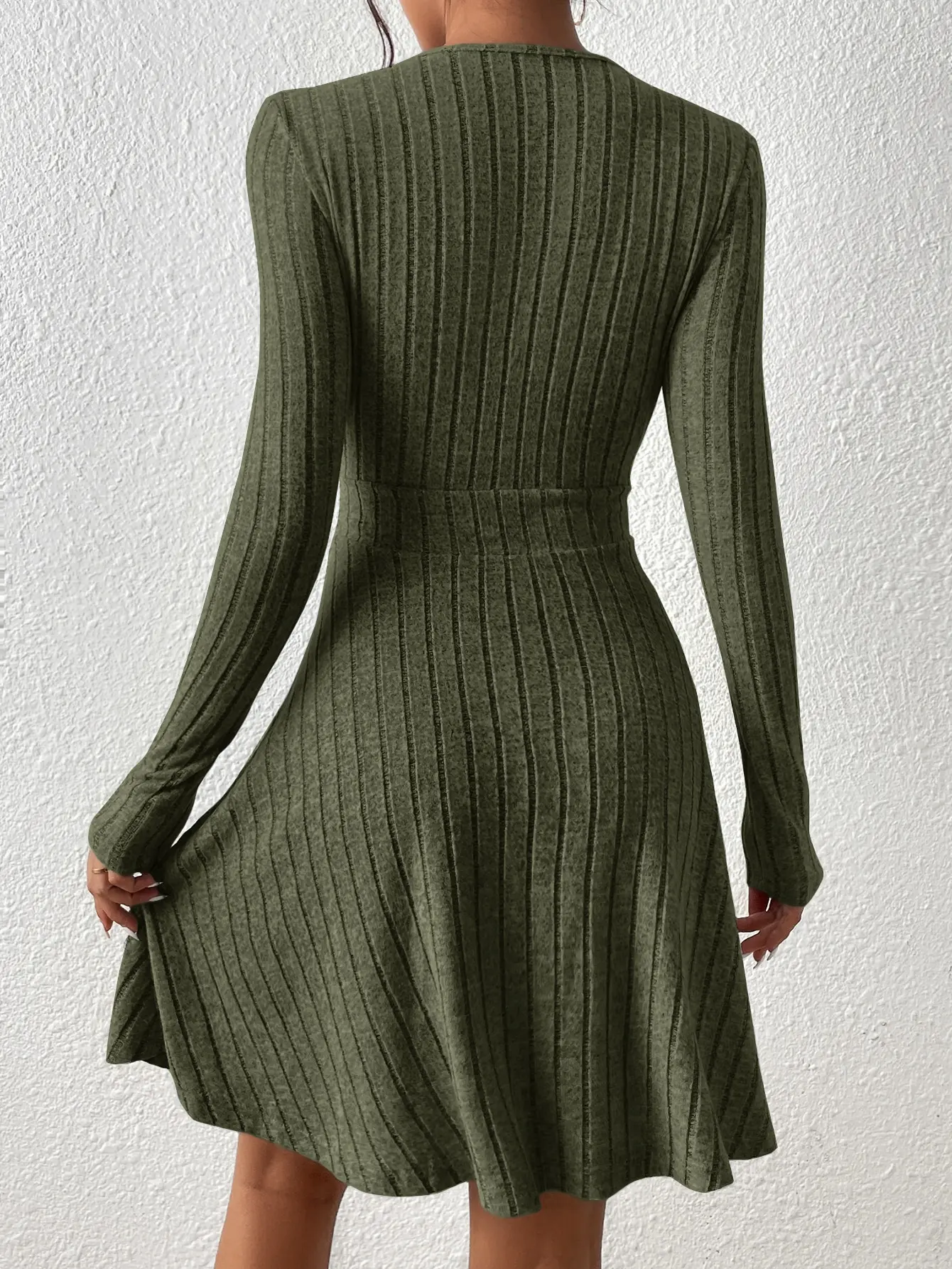 Color: black, Size: XS - Autumn and Winter New V-neck Sexy Waistline A-line Umbrella Skirt Big Swing Long-sleeved Knit Dress