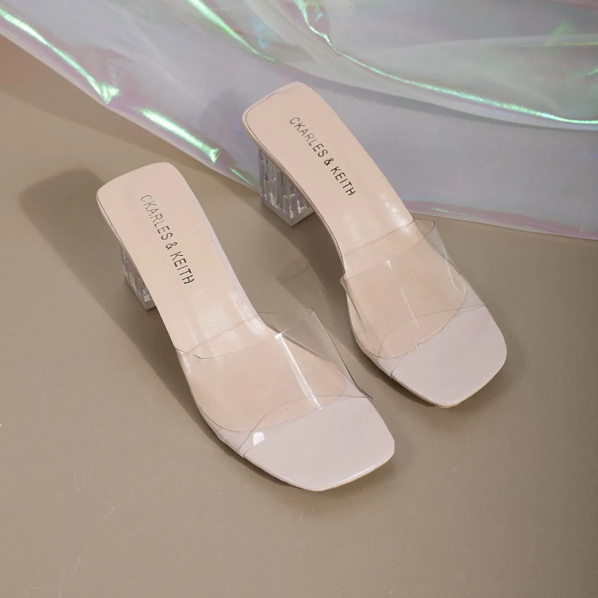 Color: green, Shoe Size: 35 - Fashionable and Elegant Women's High-heeled Sandals with Thick Heels and Square Heads,  New Transparent Casual Versatile Sandals