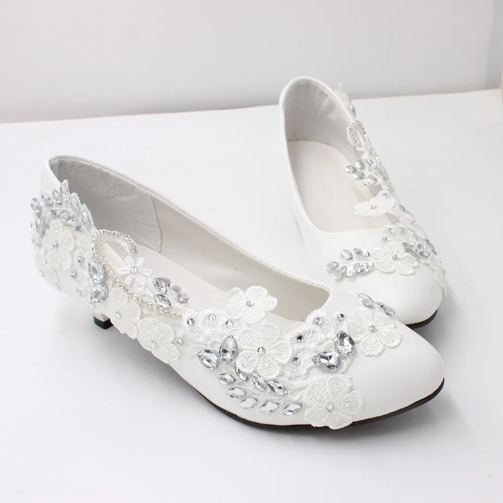 Color: WHITE, Shoe Size: 35, Ships From: CHINA - 【Xingchenmao?‘Low heel large size bridal shoes White large size soft top women's shoes handmade lace simple single shoes BH0710