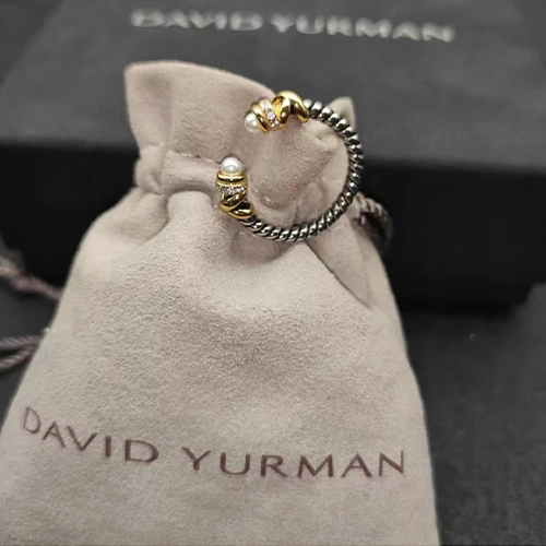 Gem Color: Black, Ring Size: 7 - Get Your Sparkle On With 2024'S Latest Fashion Accessory - S925 Silver Dy Ring With Jewel Accents!