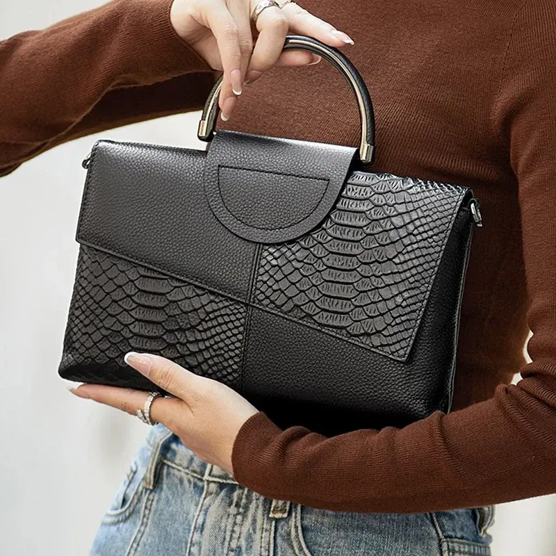 Color: Blue - PU Synthetic Leather Women's Shoulder Crossbody Bag Fashion Casual Dinner Wedding Alligator Pattern Flap Handbag and Purse