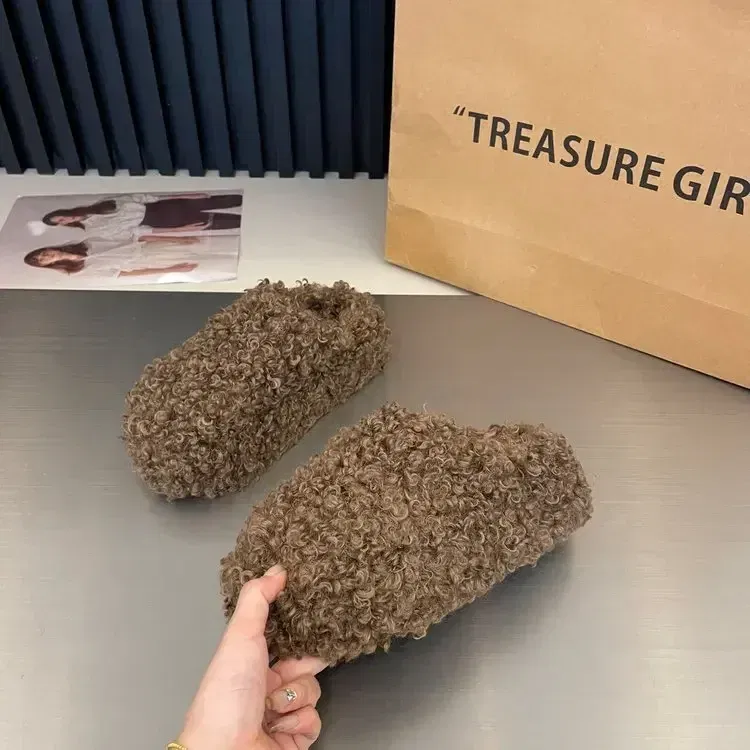 Color: Blue, Shoe Size: 39 - Thick Heel Luxury Lambwool Mules  Winter Shoes Woman Flip Flops Flat Cover Toe Slides Ins Warm Curly Lamb Fur Slippers Women