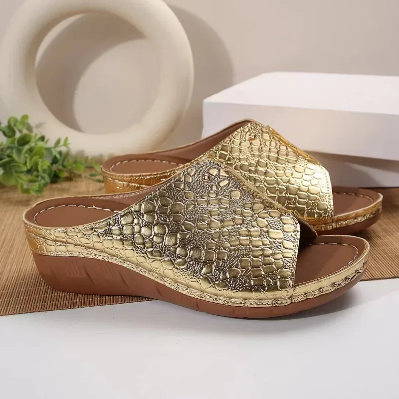 Color: black, Shoe Size: 36 - Women Gold Wedge Slippers New Summer Woman Crocodile Print Platform Sandals Female PU Leather Non Slip Beach Slides