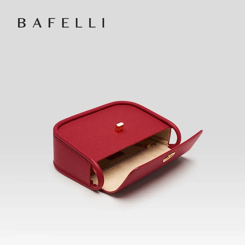 Color: green - BAFELLI 2024 WOMEN'S NEW TREND LEATHER SADDLE BAGS FASHION STYLE ORIGINAL DESIGNER LUXURY BRAND CASUAL CROSSBODAY PURSE SHOULDER