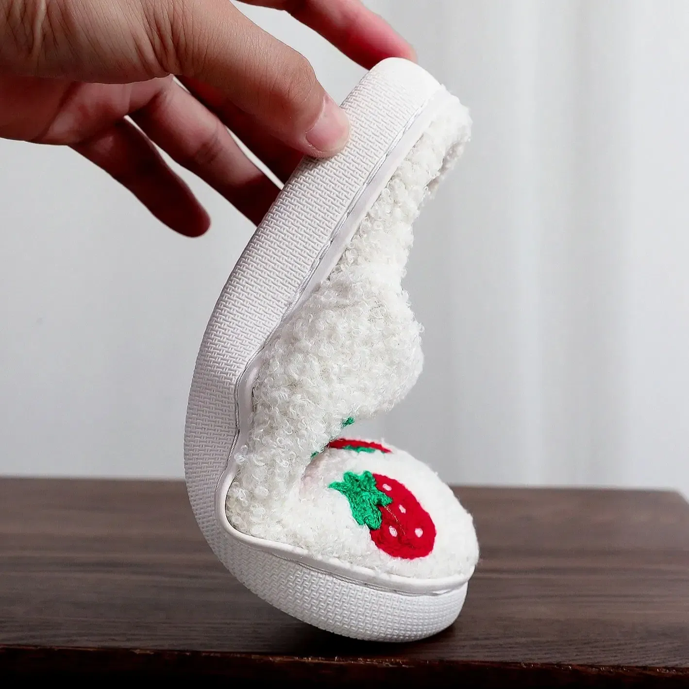 Color: WHITE, Shoe Size: 38 - Winter home furnishings small fresh seven strawberry cotton slippers non-slip thick bottom wear-resistant cotton slippers